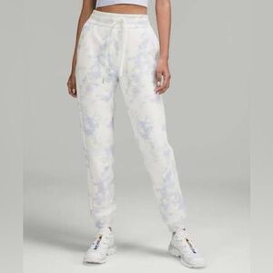 NWT Lululemon scuba high rise Jogger Pants sz 8